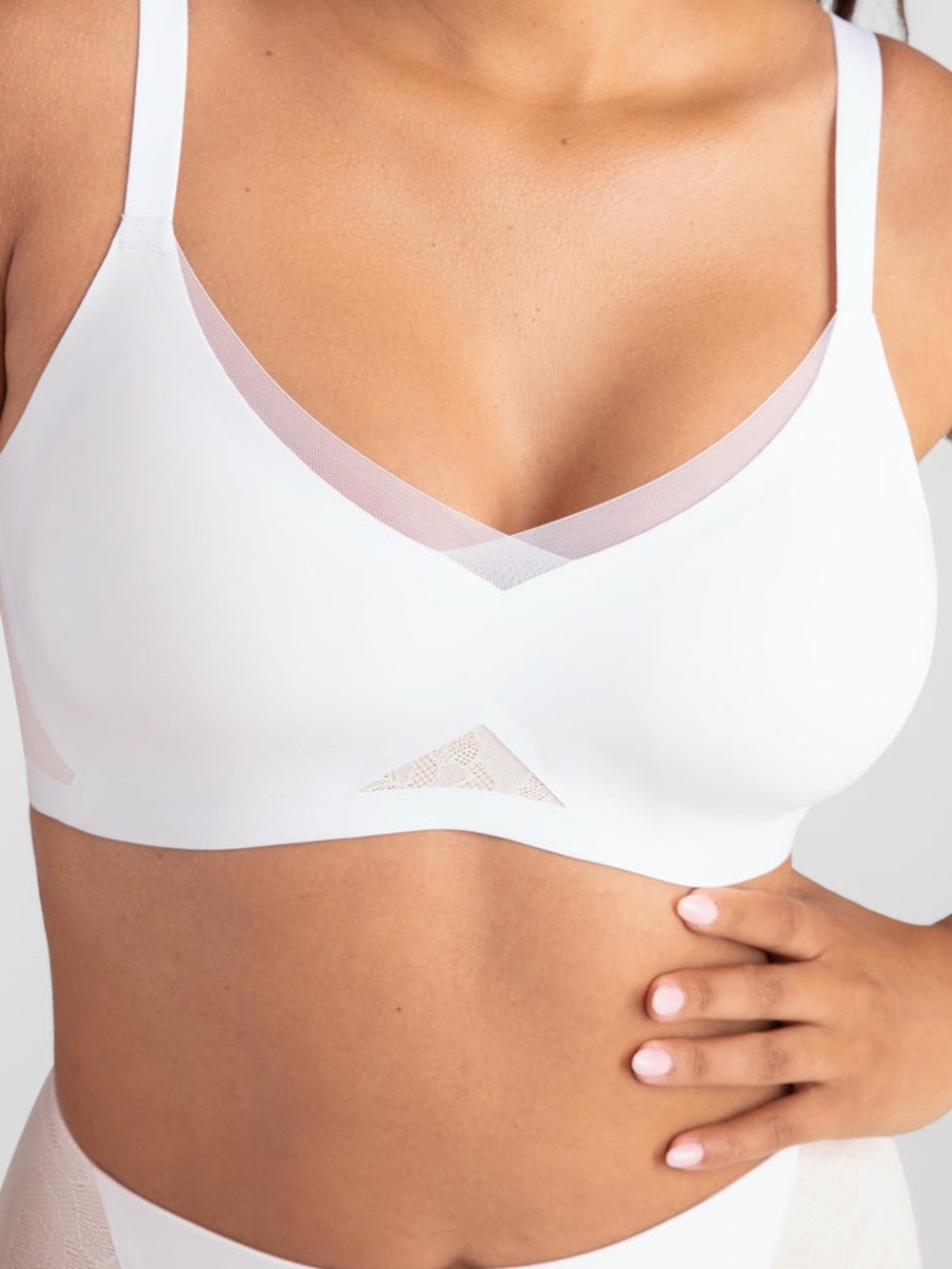Honeylove Crossover Lace Bra-Size 2X-White